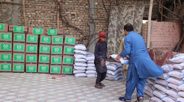 Food Parcels for 10 Families in Pakistan